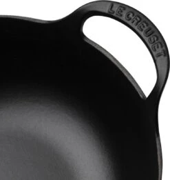 Le Creuset Wokpan / Balti Dish - Mat Zwart - ø 24 Cm / 2.7 Liter - Geëmailleerde Anti-aanbaklaag -Tefal Keuken Verkoopwinkel 1134x1200 2