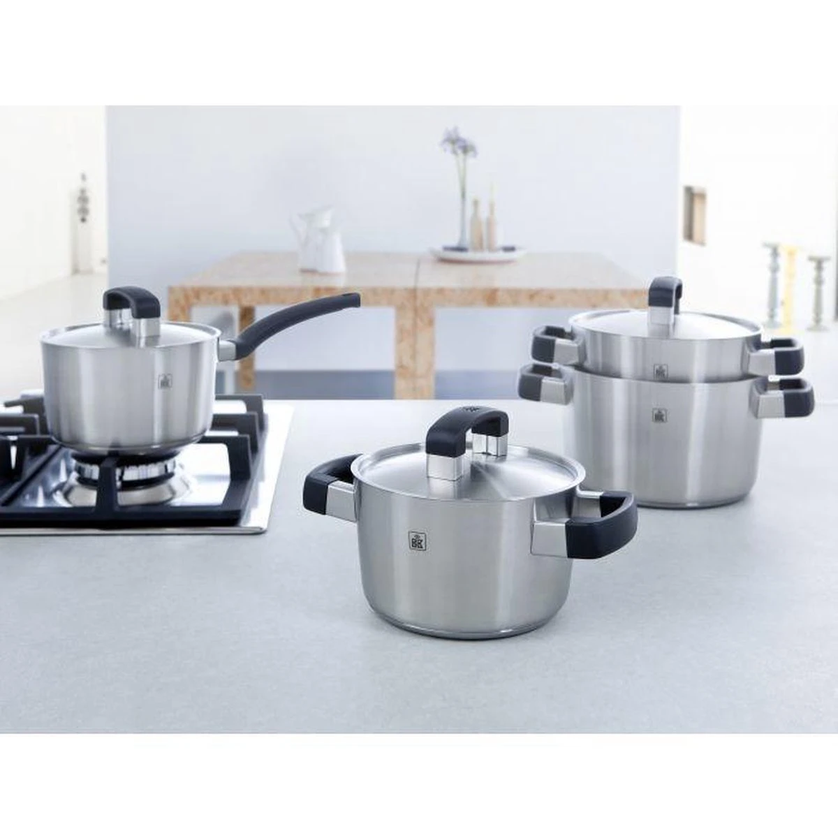 BK Conical Cool Pannenset - 5-delig - RVS - Geschikt Voor Alle Warmtebronnen 1 BK Conical Cool Pannenset - 5-delig - RVS - Geschikt Voor Alle Warmtebronnen