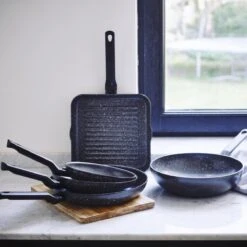 BK Universe Koekenpannenset Ø 24 Cm + Ø 28 Cm - Inductie - PFAS-vrij -Tefal Keuken Verkoopwinkel 1200x1200 595