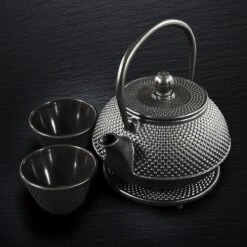SakuraTea - Theepot Set - 4-delig - Gietijzer - Zwart - 0.8L - 2 Kopjes (100ml) -Tefal Keuken Verkoopwinkel 1200x1200 945