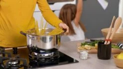 Tefal Cook & Cool E493S6 - Set 3-delig (kookpan 20/24 + Steelpan 16) 33 Tefal Cook & Cool E493S6 - Set 3-delig (kookpan 20/24 + Steelpan 16) -Tefal Keuken Verkoopwinkel 1200x674 14