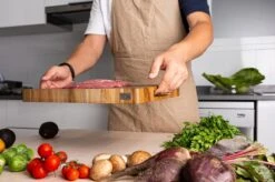 VDN Professionele Snijplank Acacia Hout Met Sapgeul En Handvatten – Hakblok 26x38x3.5 Cm -Tefal Keuken Verkoopwinkel 1200x798 9