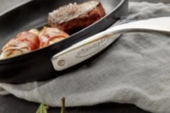 Demeyere Alu Pro Dura Glide Koekenpan - Ø 24 & Ø 28cm - Titanium -Tefal Keuken Verkoopwinkel 1200x799 28