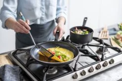 GreenPan Memphis Hapjespan 28cm - Zwart - Inductie - PFAS-vrij -Tefal Keuken Verkoopwinkel 1200x800 51