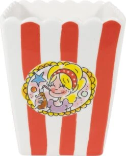 Blond Amsterdam, Even Bijkletsen, Popcorn Bucket -Tefal Keuken Verkoopwinkel 975x1200